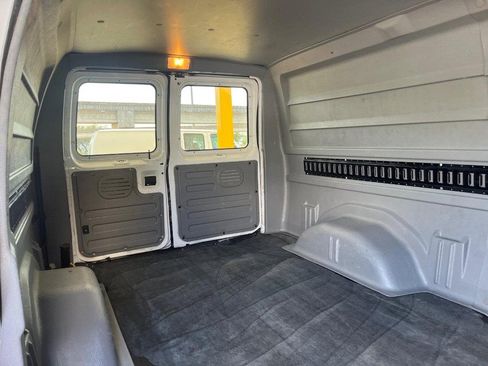 Used 2008 Ford E-350 and Econoline 350 Super Duty image 10