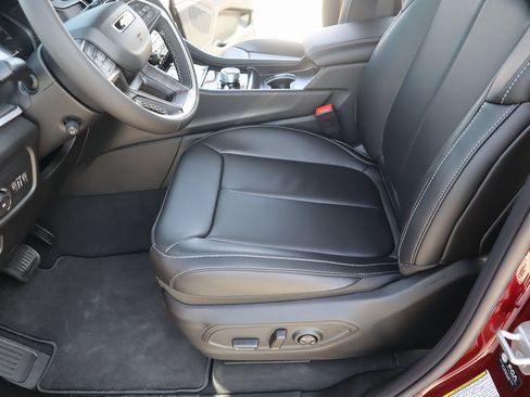 New 2025 Jeep Grand Cherokee L Limited w/ Luxury Tech Group II image 12