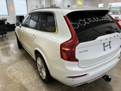 Used 2016 Volvo XC90 T6 Inscription w/ Vision Package image 11
