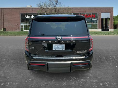 Certified 2025 Nissan Armada Platinum Reserve AWD/4WD image 4