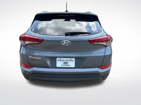 Used 2016 Hyundai Tucson SE w/ Option Group 02 FWD image 4