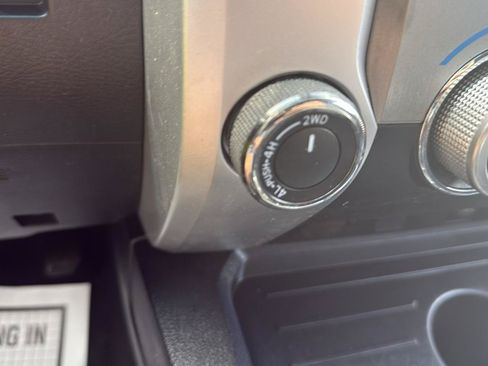 Used 2015 Toyota Tundra Limited AWD/4WD image 21