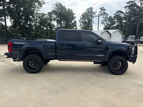 Used 2022 Ford F250 Lariat w/ Tremor Off-Road Package AWD/4WD image 3