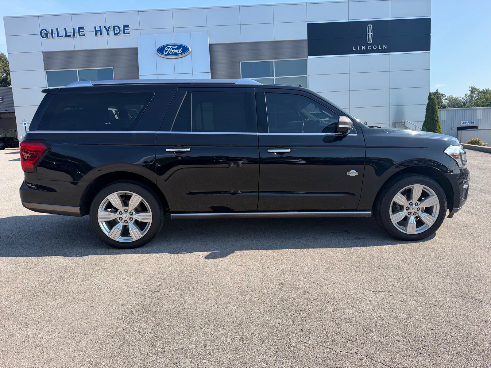 Used 2023 Ford Expedition Max King Ranch AWD/4WD image 16