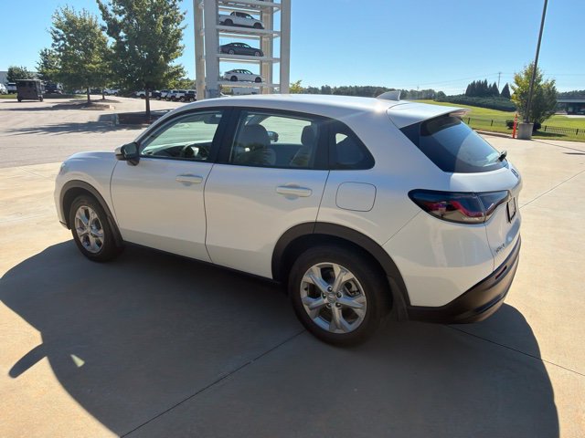 Used 2025 Honda HR-V LX image 11