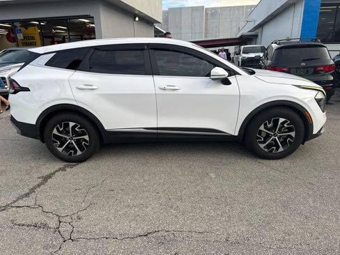 Used 2023 Kia Sportage EX FWD image 9