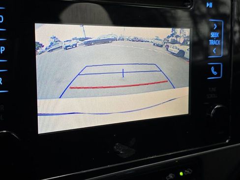 Used 2019 Toyota Corolla LE image 17