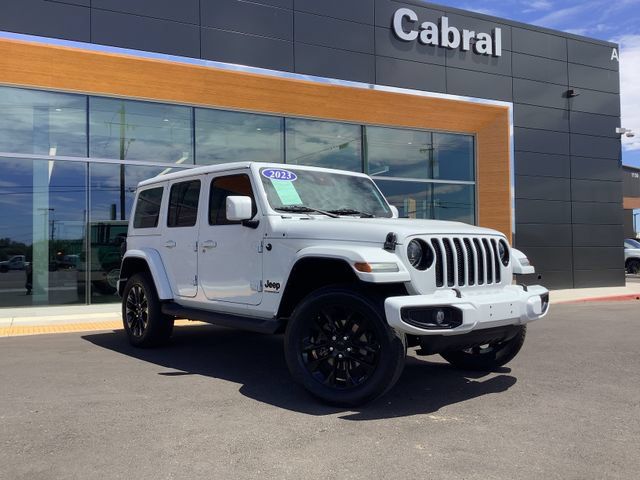 Used 2023 Jeep Wrangler Unlimited Sahara AWD/4WD image 2