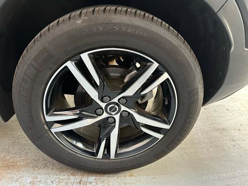 Used 2025 Volvo XC40 B5 Core AWD/4WD image 25