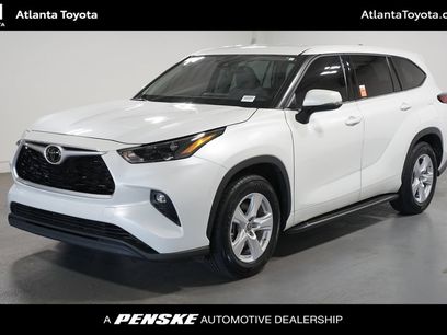 Used 2022 Toyota Highlander LE