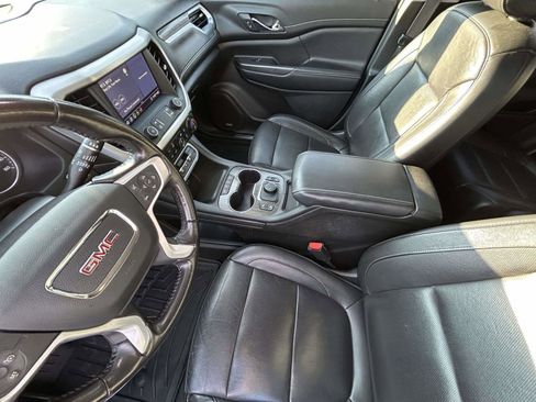 Used 2020 GMC Acadia SLT image 10