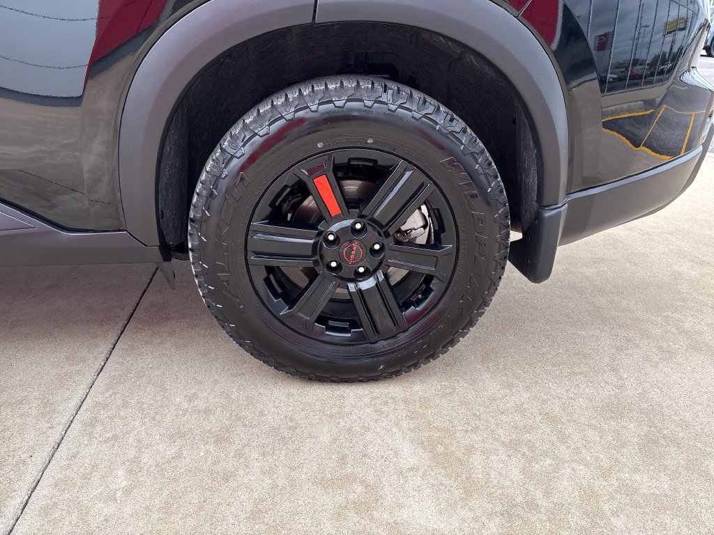 Used 2025 Nissan Rogue SV w/ Rock Creek Premium Package AWD/4WD image 26