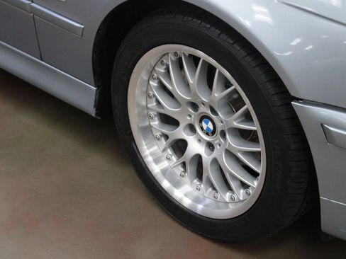 Used 2003 BMW 525i Wagon image 25