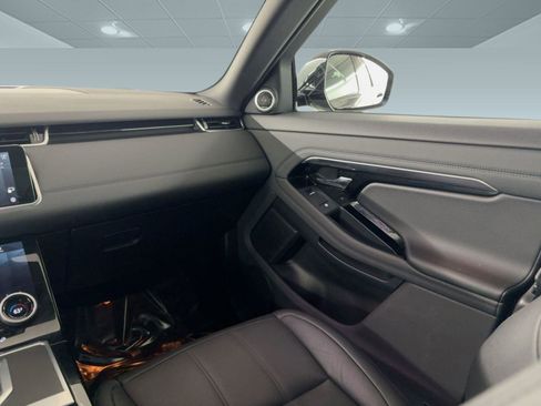 Used 2023 Land Rover Range Rover Evoque SE image 29