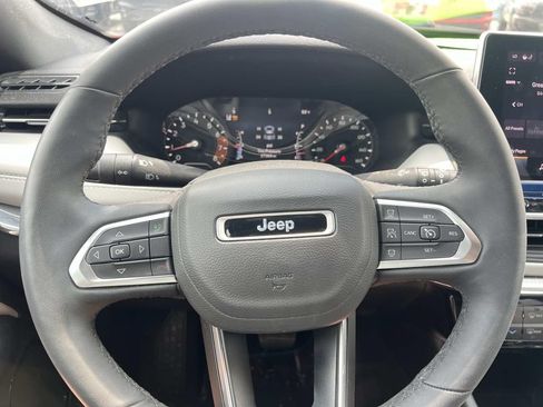 Used 2023 Jeep Compass Limited AWD/4WD image 18
