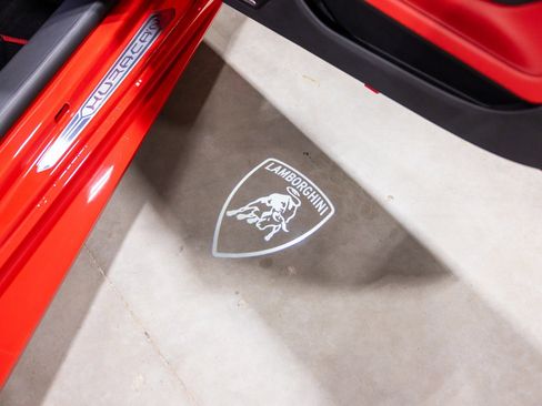 Used 2017 Lamborghini Huracan LP 610-4 image 33