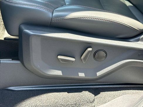 Used 2025 Ford Expedition Active RWD image 26
