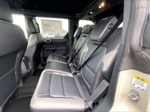 New 2025 Ford Bronco Outer Banks image 10