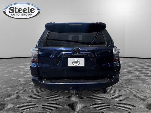 Used 2023 Toyota 4Runner SR5 Premium w/ Moonroof Package RWD image 4