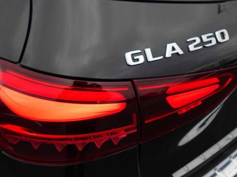 Used 2026 Mercedes-Benz GLA 250 4MATIC image 51