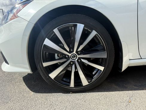 Used 2022 Nissan Altima 2.5 SR image 6