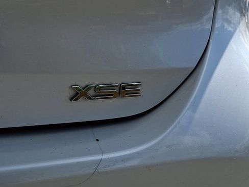 Used 2022 Toyota Highlander XSE FWD image 32