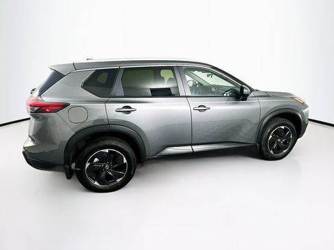 Used 2024 Nissan Rogue SV w/ SV Premium Package image 10