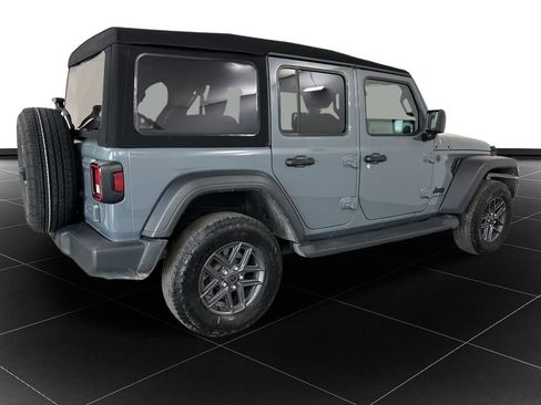 Used 2024 Jeep Wrangler Sport S image 5