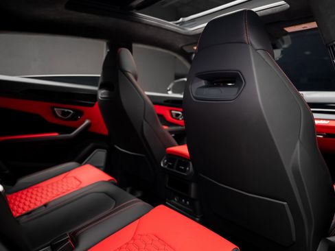 Used 2022 Lamborghini Urus image 71