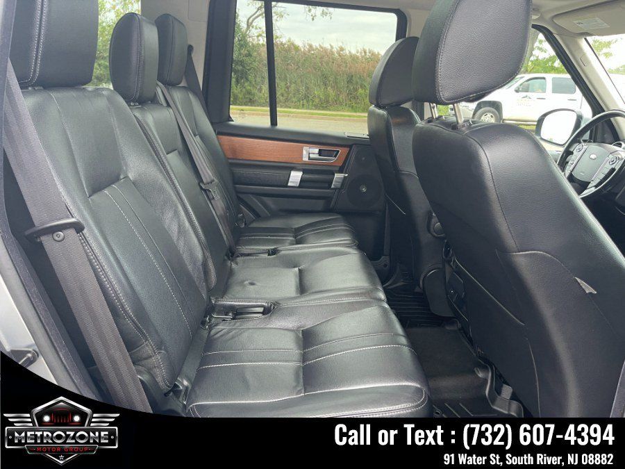 Used 2014 Land Rover LR4 AWD/4WD image 21