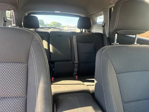 Used 2024 GMC Terrain SLE AWD/4WD image 26