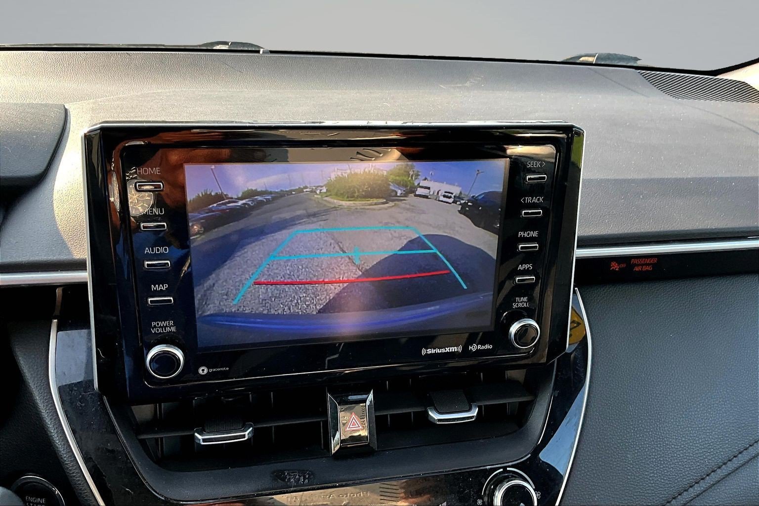 Used 2021 Toyota Corolla SE w/ SE Premium Package FWD image 10