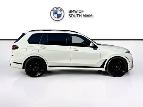 Certified 2023 BMW X7 xDrive40i w/ M Sport Package image 8
