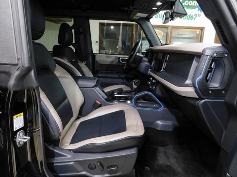 Used 2024 Ford Bronco Wildtrak image 93