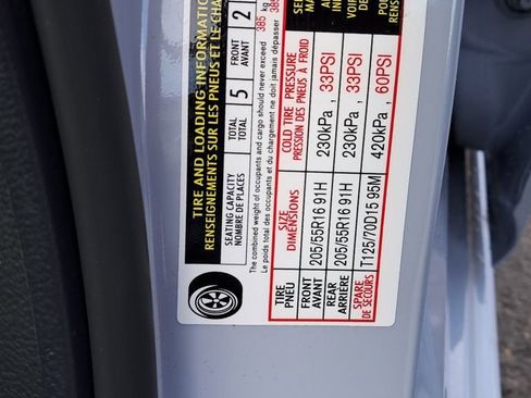 Certified 2025 Nissan Versa SV w/ Trunk Package image 63