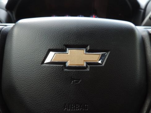 Used 2020 Chevrolet Silverado 1500 Custom w/ Infotainment Package RWD image 26