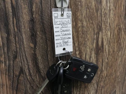 Used 2022 Chevrolet Silverado 2500 Custom image 28