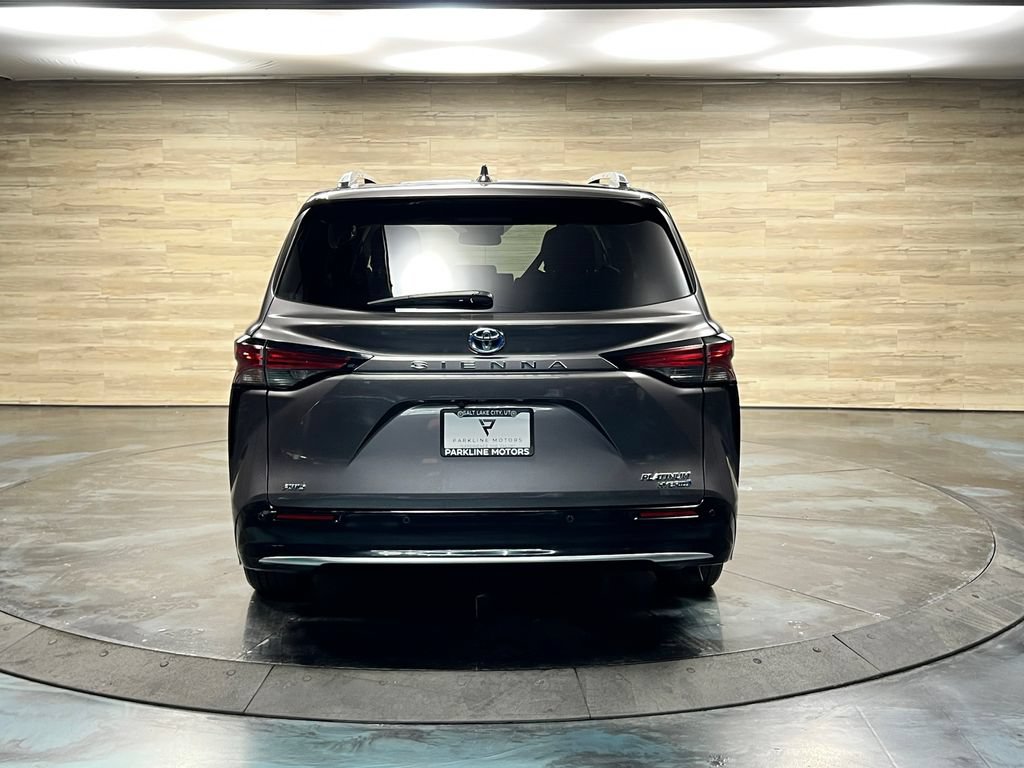 Used 2024 Toyota Sienna Platinum AWD/4WD image 19