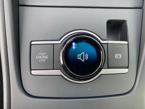 New 2025 Volkswagen Tiguan S image 37