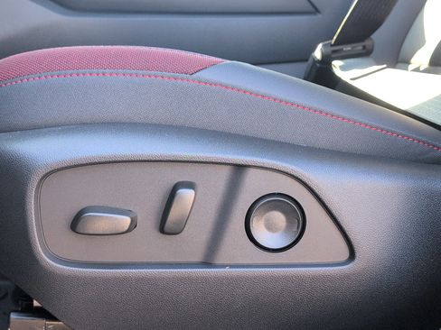 New 2026 Chevrolet Equinox RS image 10