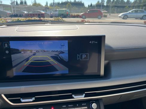 Used 2025 Hyundai Sonata SEL FWD image 24