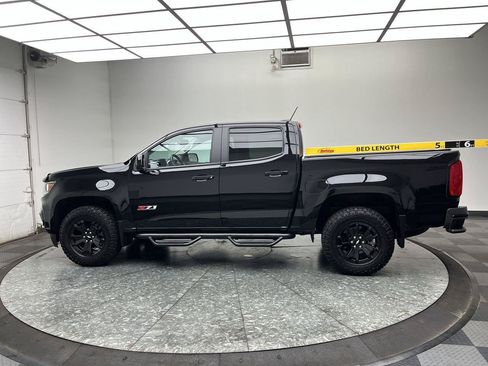 Certified 2022 Chevrolet Colorado Z71 w/ Z71 Midnight Edition AWD/4WD image 6