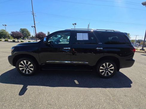 Certified 2020 Toyota Sequoia Limited w/ Safety & Convenience Package AWD/4WD image 6
