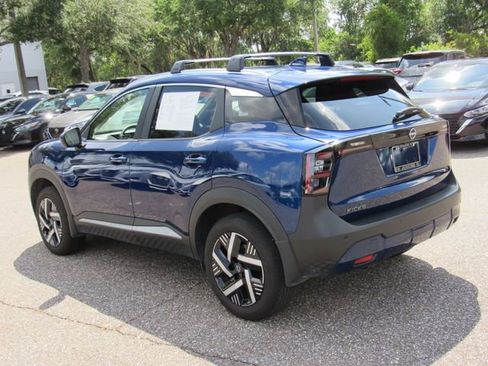 Certified 2025 Nissan Kicks SV w/ SV Premium Package FWD image 6