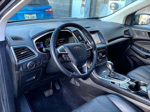 Used 2016 Ford Edge Titanium w/ Equipment Group 301A image 17