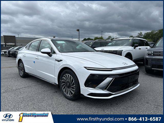 New 2026 Hyundai Sonata SEL FWD image 1