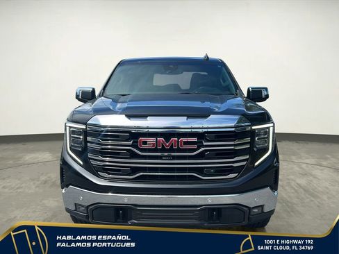 Used 2022 GMC Sierra 1500 SLT w/ SLT Premium Plus Package AWD/4WD image 9