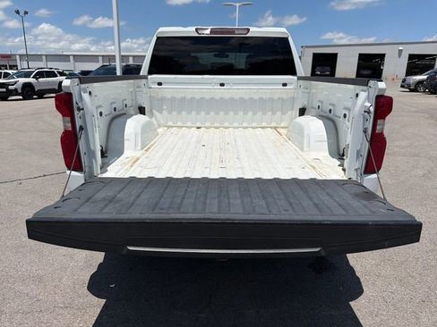 Used 2022 Chevrolet Silverado 1500 Custom w/ Safety Confidence Package AWD/4WD image 29