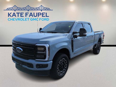 Used 2025 Ford F250 Platinum image 3