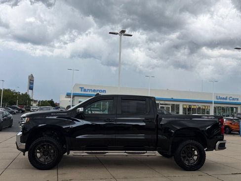 Used 2021 Chevrolet Silverado 1500 LT AWD/4WD image 8